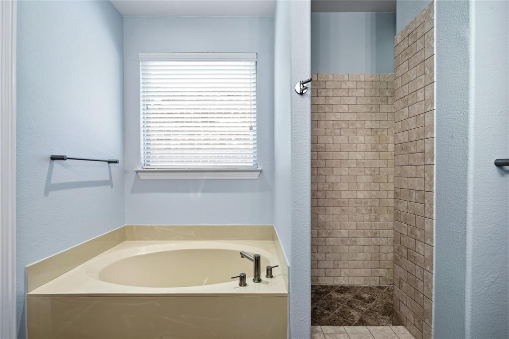 3600 Ballycastle Drive Property Photo 15