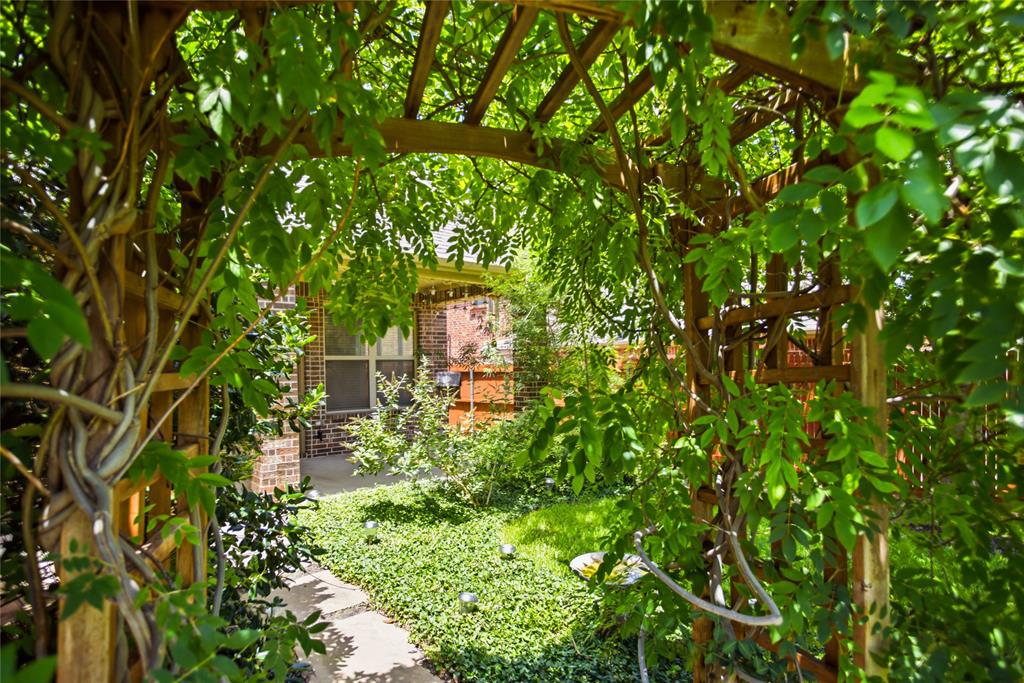 3600 Ballycastle Drive Property Photo 32