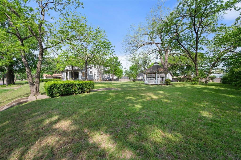 756 W 3rd Avenue Property Photo 29