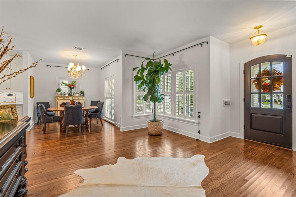 3913 Hamilton Avenue Property Photo 4