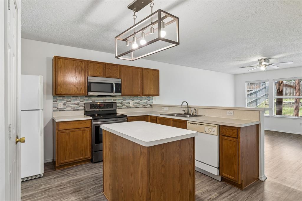 1109 Post Oak Trail Property Photo 4