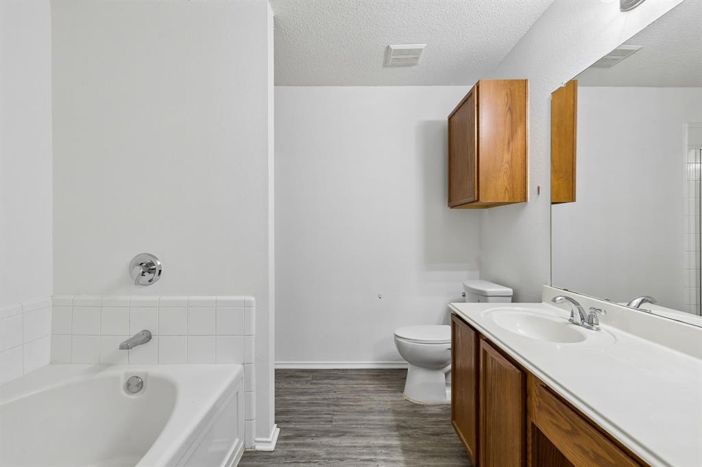 1109 Post Oak Trail Property Photo 9