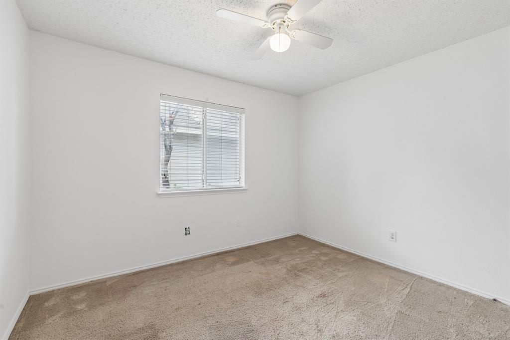 1109 Post Oak Trail Property Photo 12