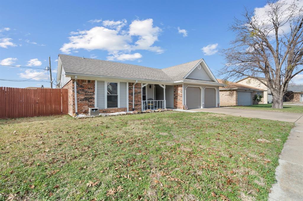 7629 Cedarhill Road Property Photo 2