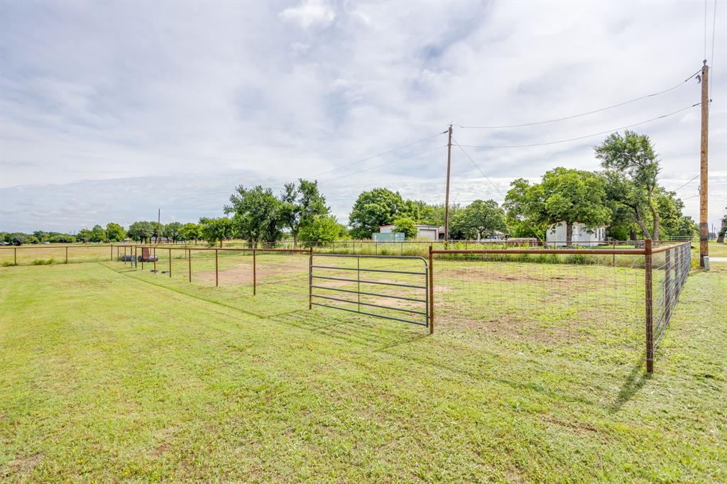 6296 Fm 1195 Property Photo 22