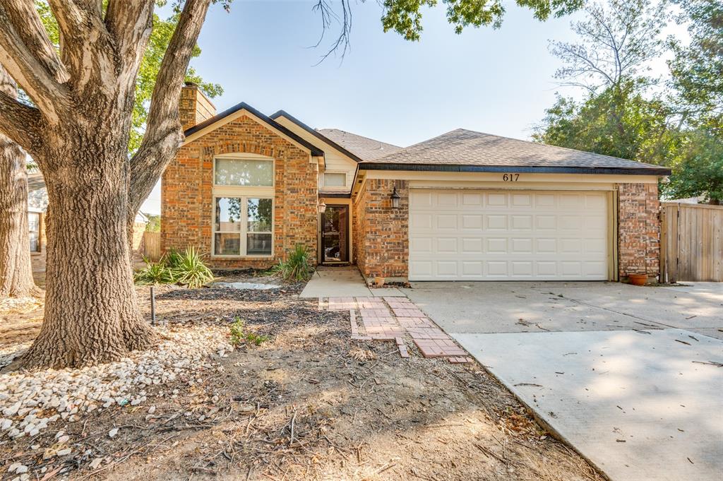 617 Valley Spring Drive Property Photo 1