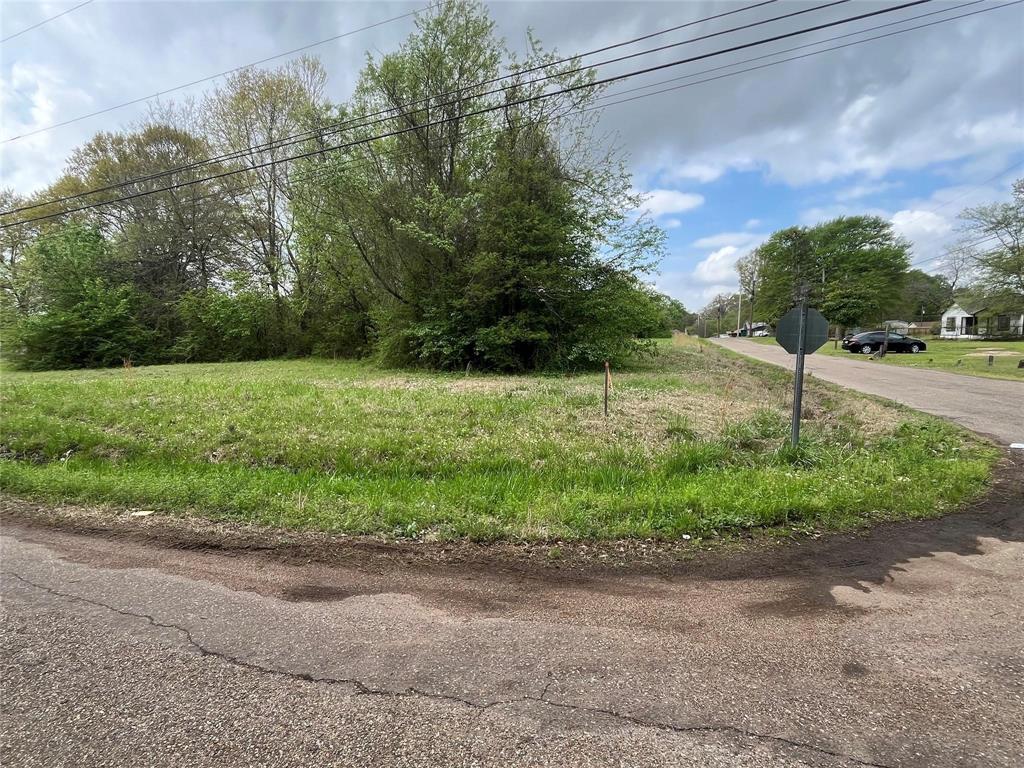 705 N Lanier Street Property Photo 2