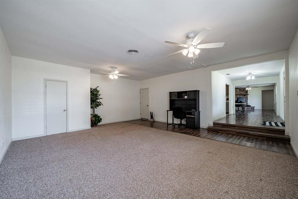 10992 State Highway 6 Property Photo 12