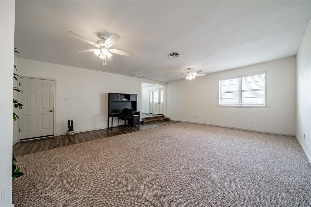 10992 State Highway 6 Property Photo 13