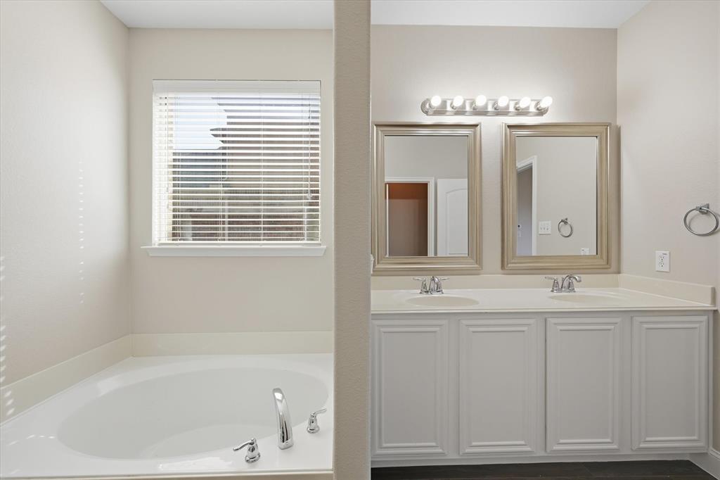 15009 Lone Spring Drive Property Photo 27