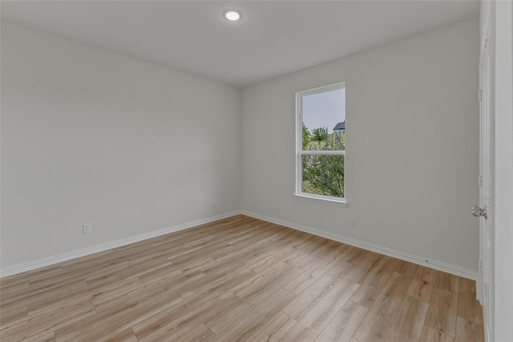 1037 Flagstone Drive Property Photo 11