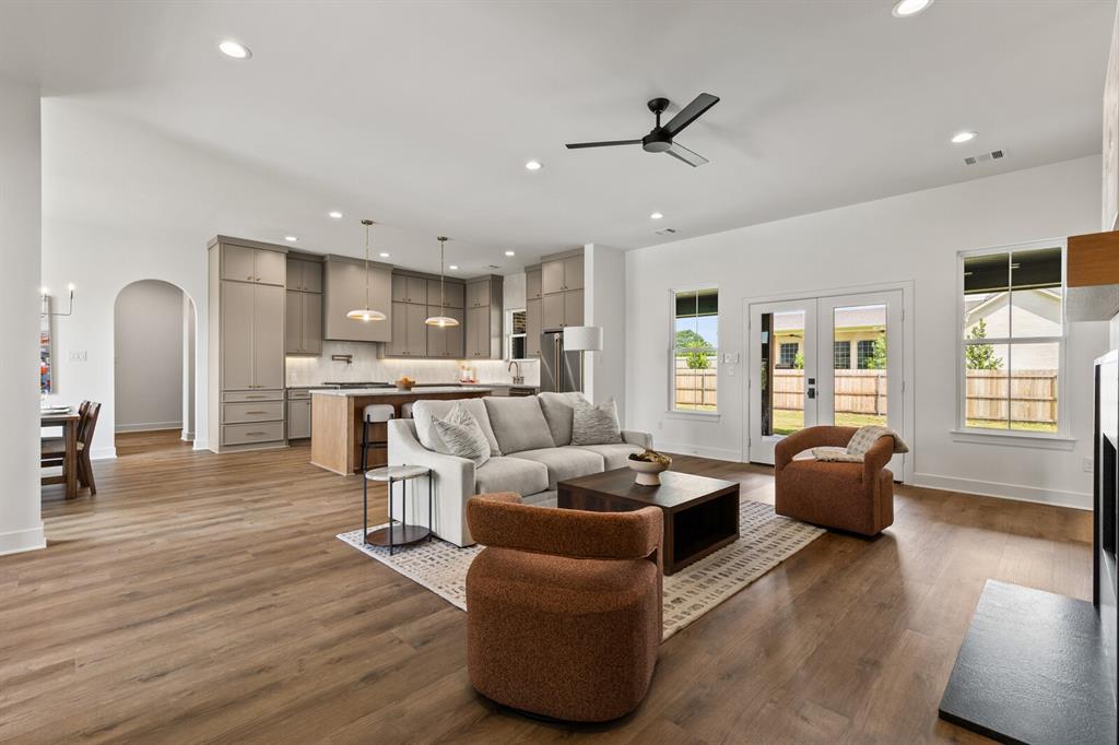 132 Paddle Boat Court Property Photo 8