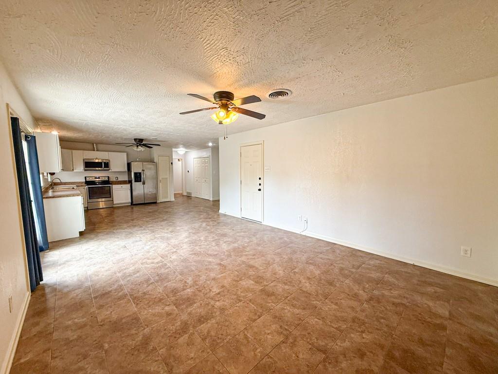 2424 Dorrington Drive Property Photo 11