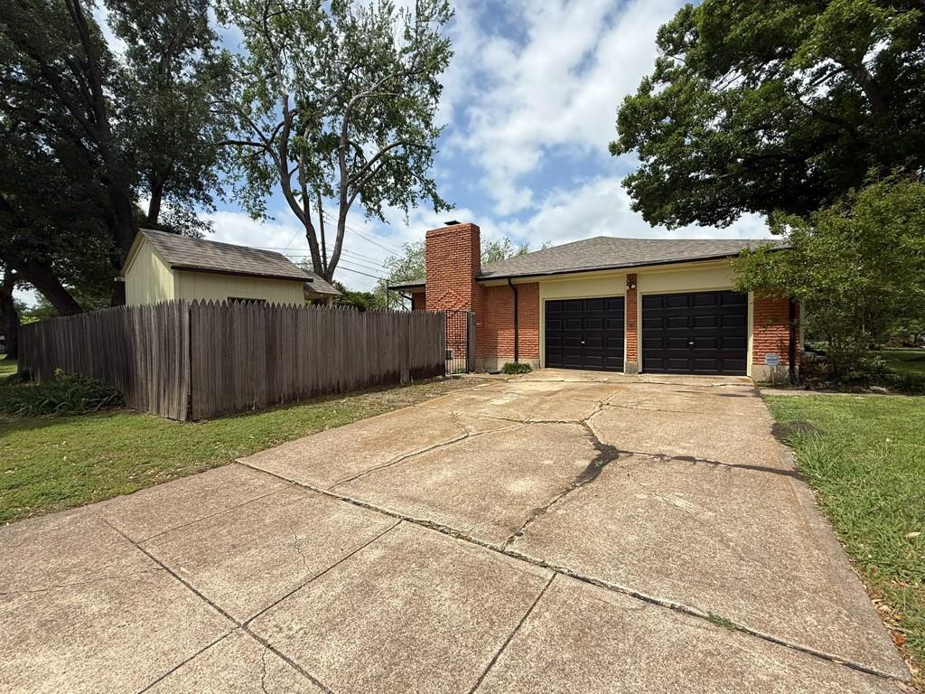 2424 Dorrington Drive Property Photo 25