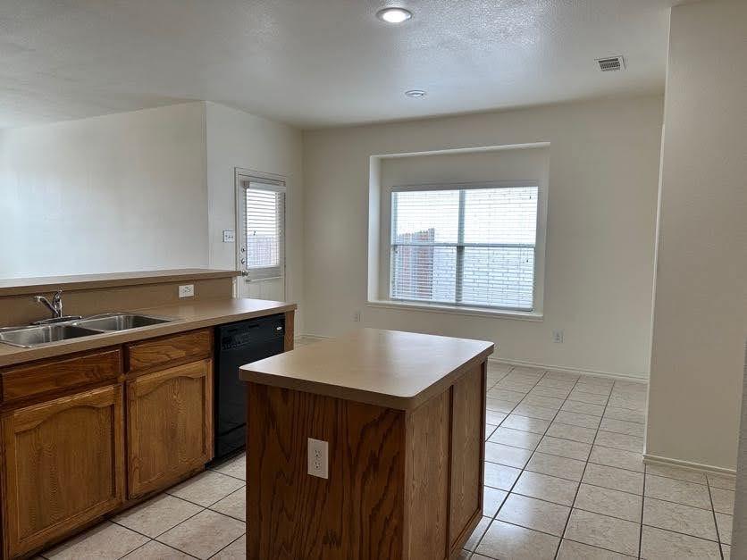 6109 Melanie Property Photo 8