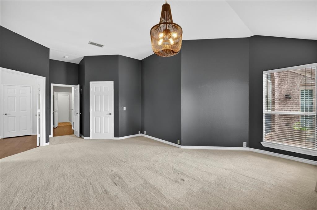 4909 Lansdale Drive Property Photo 13