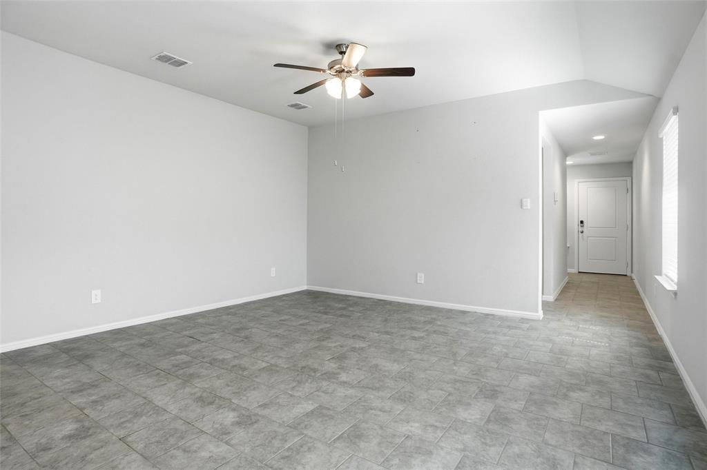162 Greengate Drive Property Photo 7