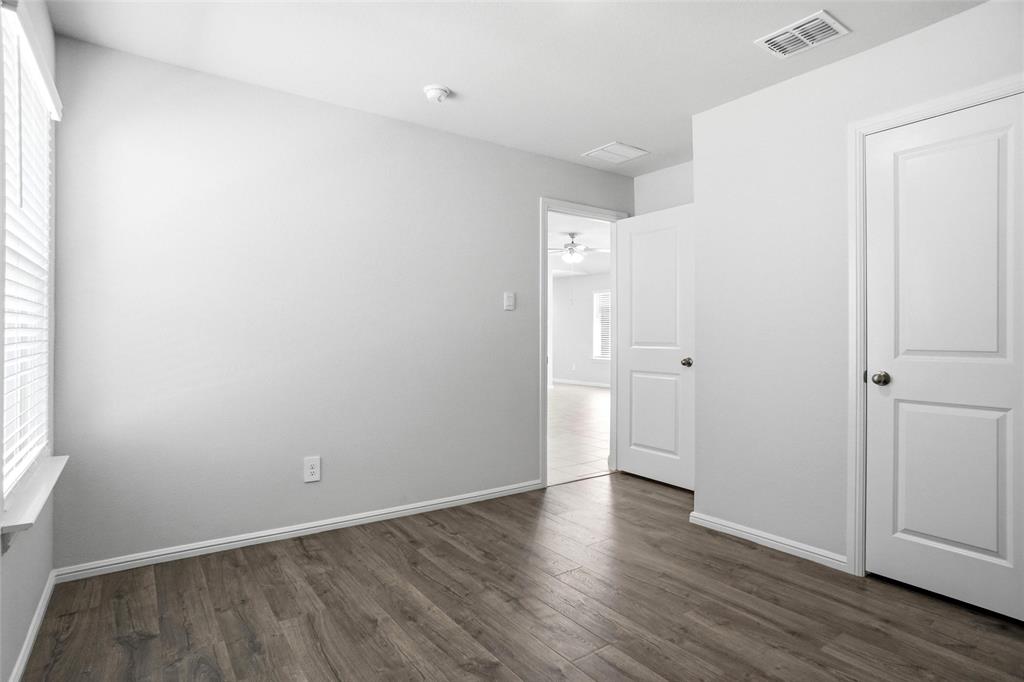 162 Greengate Drive Property Photo 10