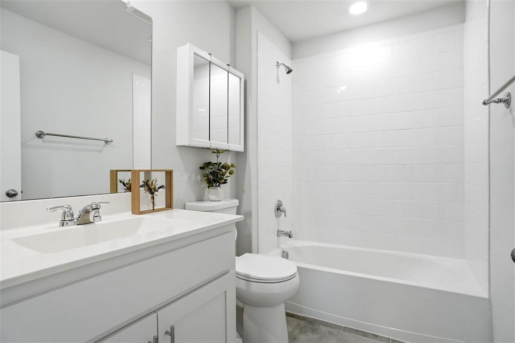 162 Greengate Drive Property Photo 13