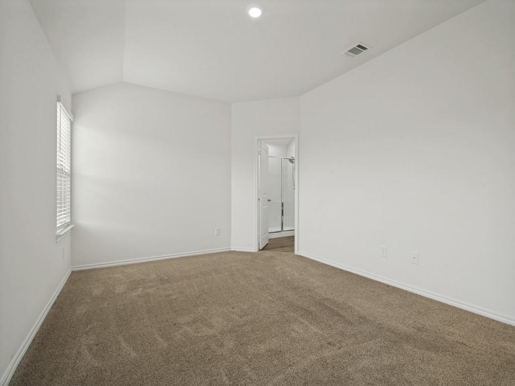 911 Corral Street Property Photo 17