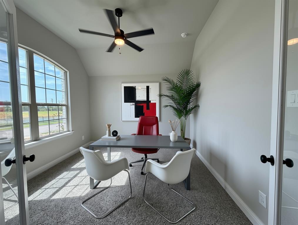 2813 Slama Trail Property Photo 4