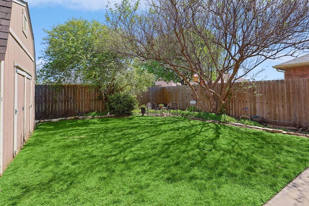 10740 Irish Glen Trail Property Photo 4