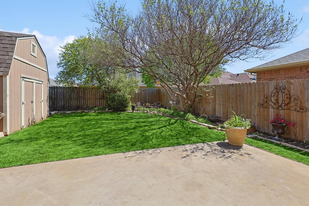 10740 Irish Glen Trail Property Photo 6