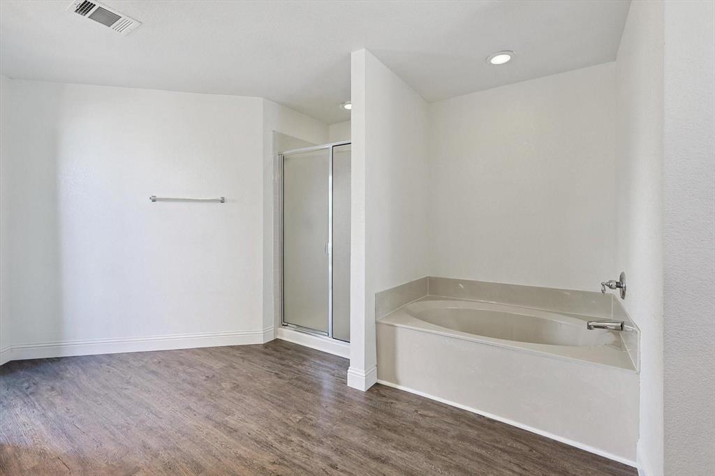 10740 Irish Glen Trail Property Photo 10