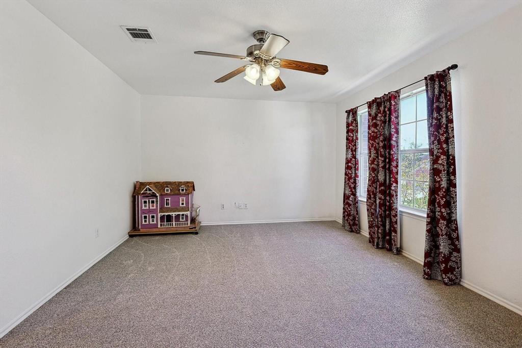 10740 Irish Glen Trail Property Photo 11