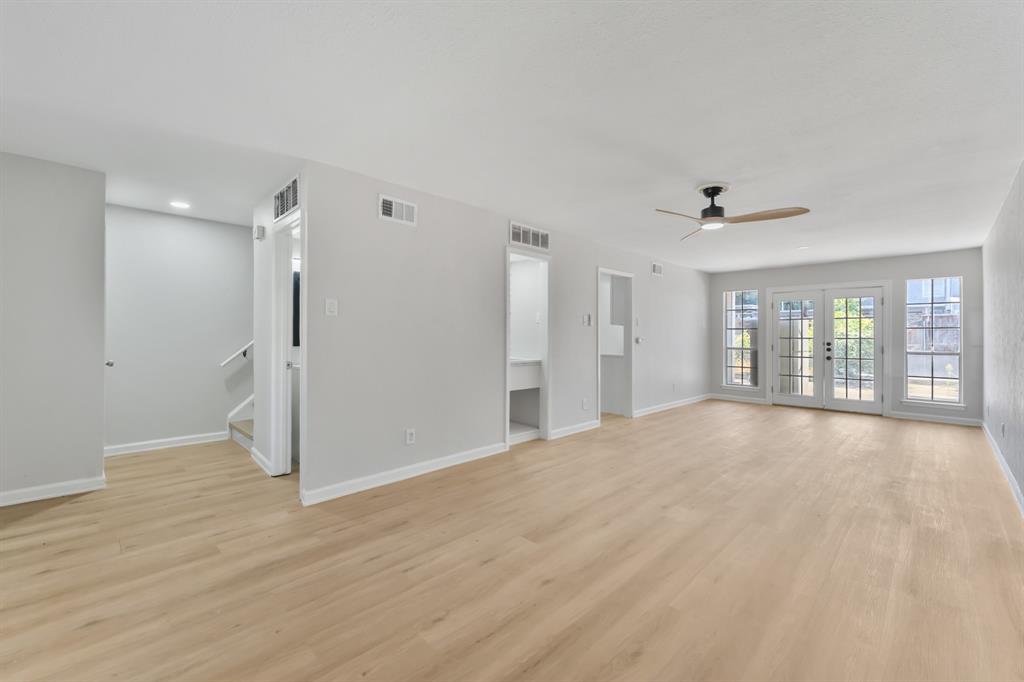 7620 Riverbrook Drive Property Photo 3