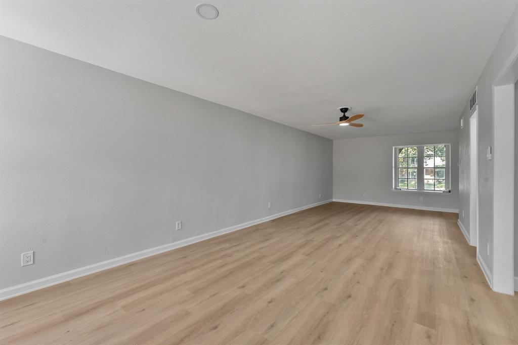7620 Riverbrook Drive Property Photo 5