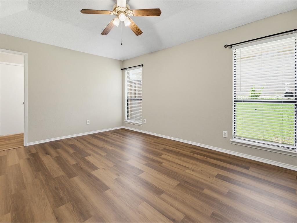6504 N Park Drive Property Photo 13
