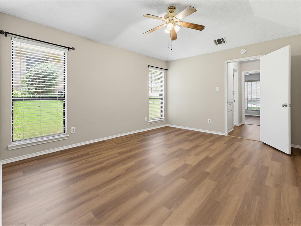 6504 N Park Drive Property Photo 14