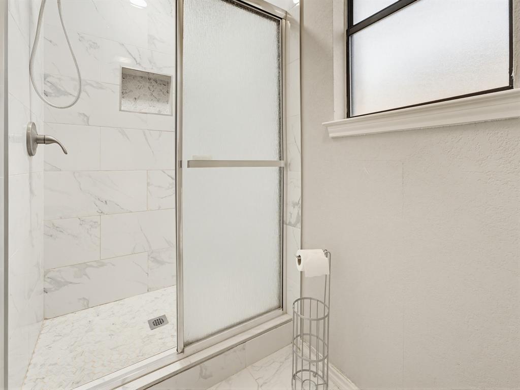 6504 N Park Drive Property Photo 17