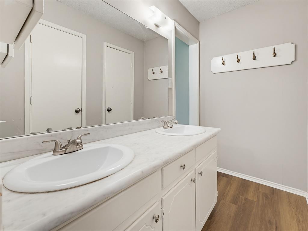 6504 N Park Drive Property Photo 18