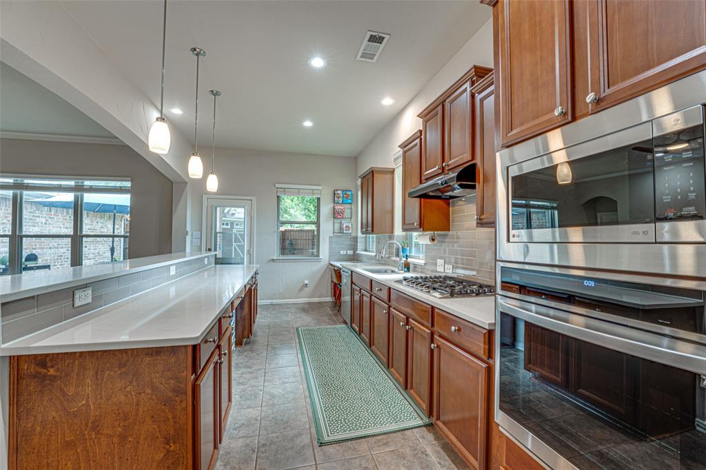 1351 Coastal Drive Property Photo 10
