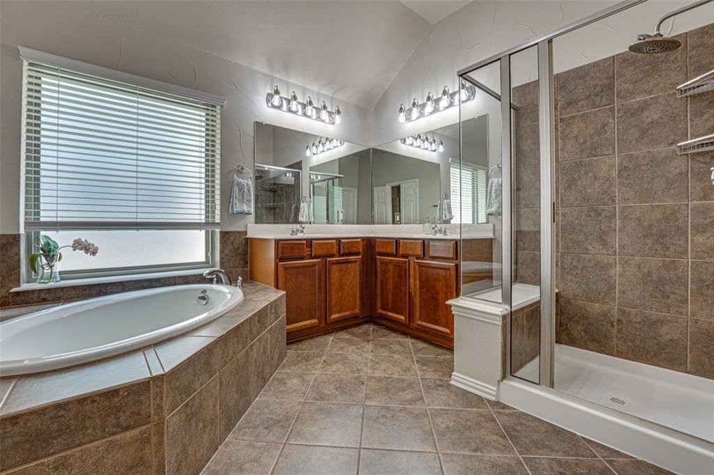 1351 Coastal Drive Property Photo 21