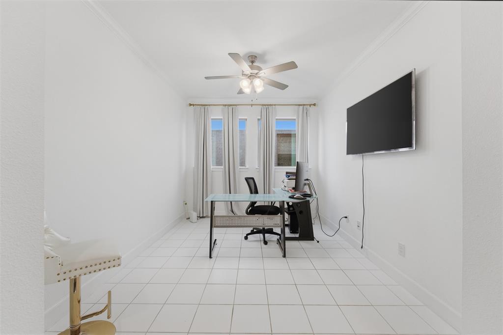 3108 Bluff Creek Drive Property Photo 4