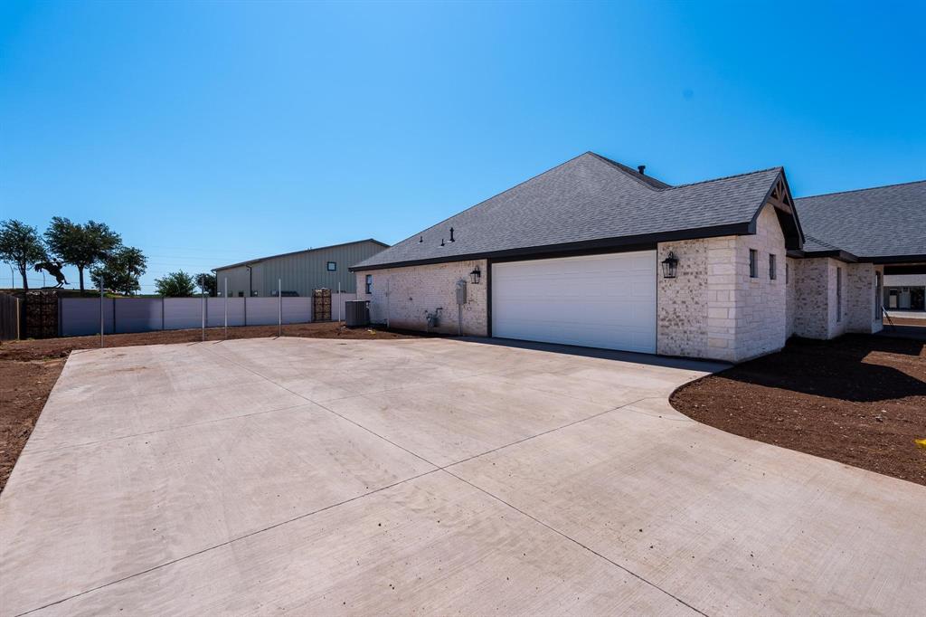6715 Chisholm Trail Property Photo 2