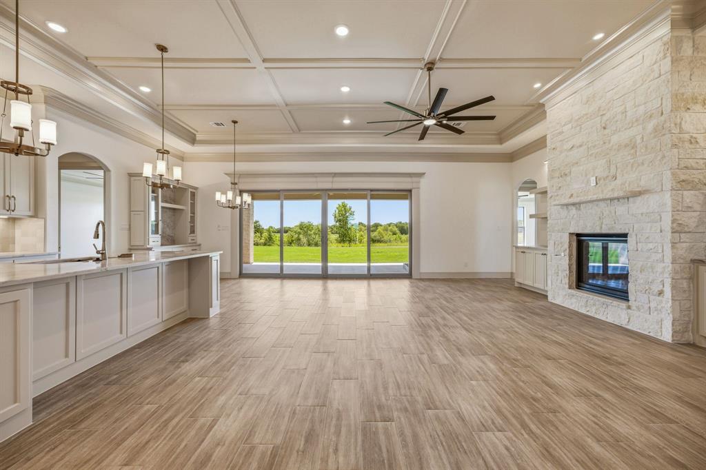107 Eagle Court Property Photo 4