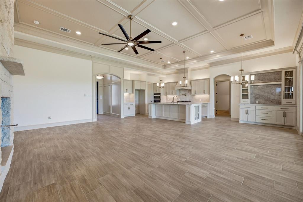 107 Eagle Court Property Photo 8