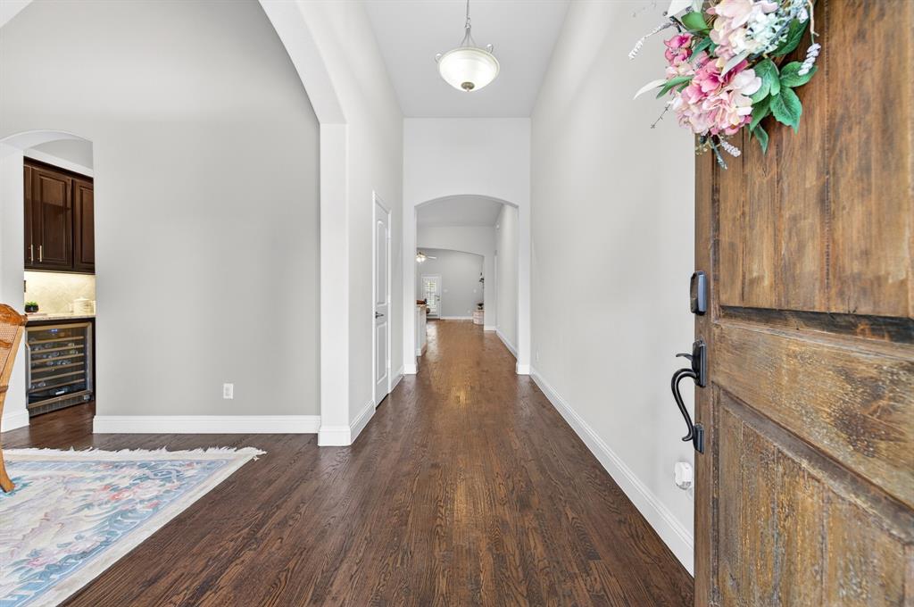 6612 Fortuna Lane Property Photo 4