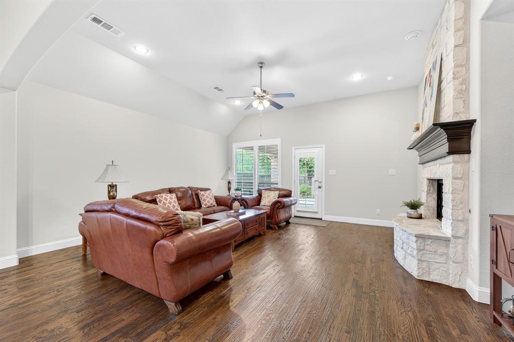 6612 Fortuna Lane Property Photo 18