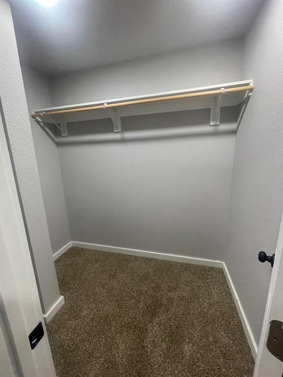 320 W 6th Street Property Photo 4