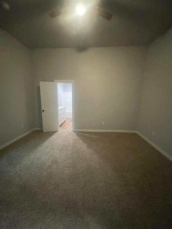 320 W 6th Street Property Photo 6