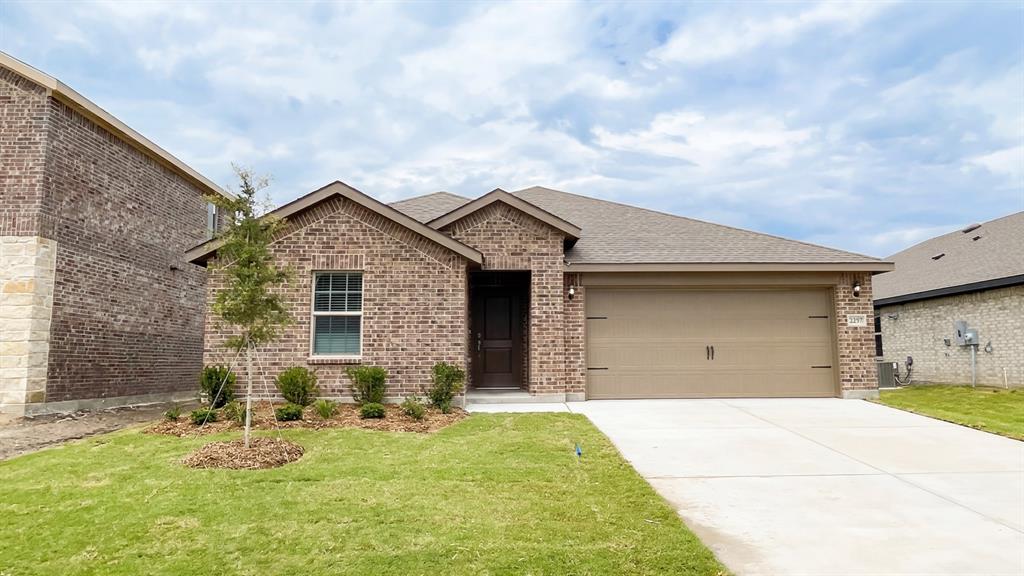 2029 Hearn Drive Property Photo 1