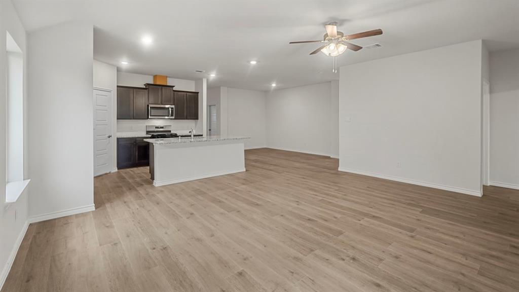 2029 Hearn Drive Property Photo 10