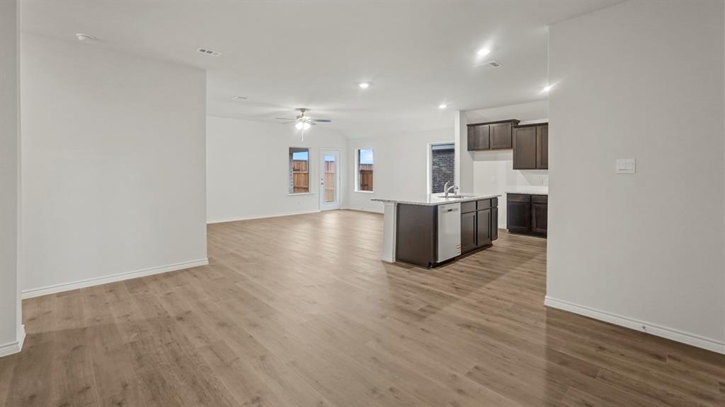 2029 Hearn Drive Property Photo 12