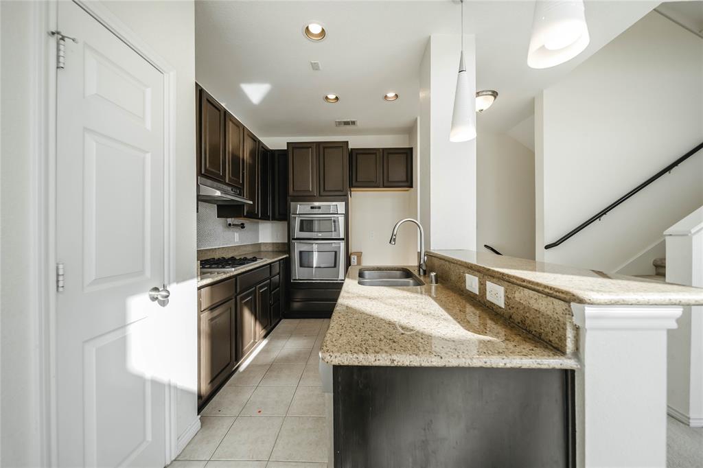 2002 Azure Pointe Property Photo 10