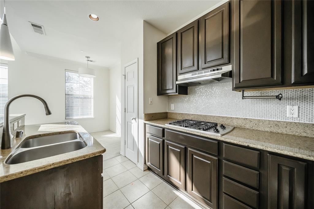 2002 Azure Pointe Property Photo 11